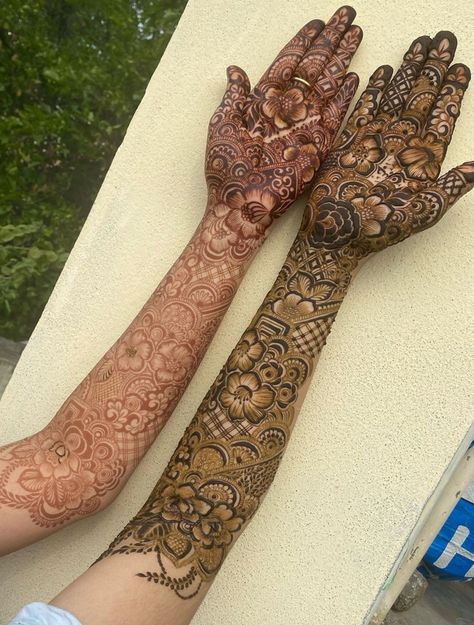 Full Hand Henna, Arabic Bridal Mehndi Designs, Beautiful Simple Mehndi Design, Floral Henna, Henna Stain, Circle Mehndi, Mehndi Designs Bridal Hands, Beautiful Henna, Design Henna