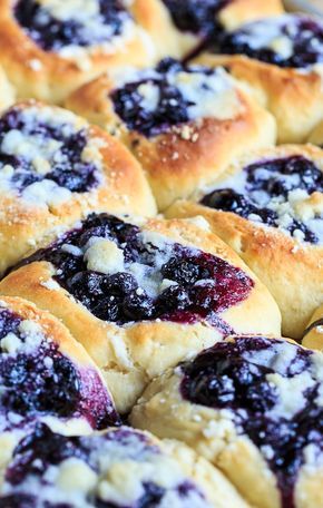 Blueberry Kolaches Kolache Recipe, Blueberry Filling, Yeast Dough, Czech Recipes, Blueberry Recipes, Streusel Topping, Sweet Roll, Baklava, Freshly Baked