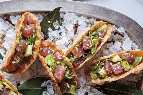 Tuna Poke Mini Tacos Recipe | Silver Oak Food & Wine Mini Asian Appetizers, Tuna Ceviche Tacos, Ahi Tacos Recipe, Poke Appetizer, Small Plates Food Ideas, Fancy Tacos, Tuna Tacos Recipe, Poke Tacos, Mini Tacos Recipe