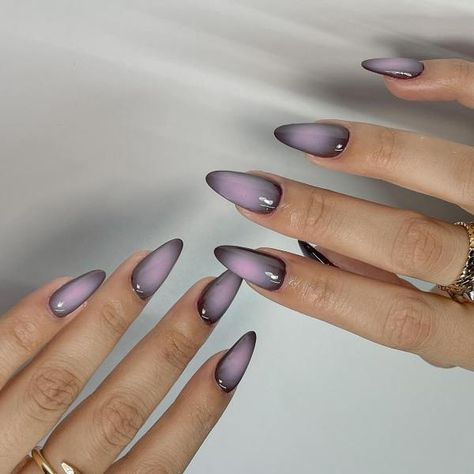 Black And Pink Aura Nails, Mood Ring Nails, Dark Aura Nails, Black Dress Nails, Aura Almond Nails, Mauve Nail Designs, Ora Nails, Aura Nail Designs, Aura Nail