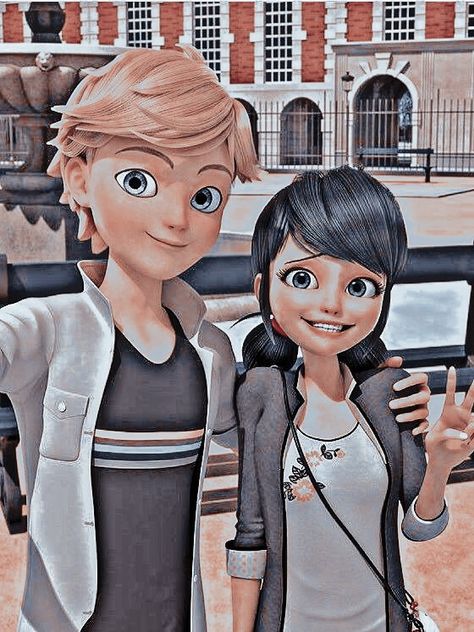 Romantic Comedy Movies, Marinette And Adrien, Matching Couple Outfits, Fit Couples, Romantic Couple Photography, Cartoon Tv, Cat Noir, Matching Couples, Miraculous Ladybug