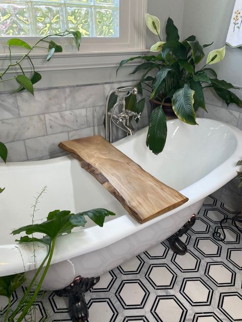 Bath Board Live Edge Bath Tray Bath Caddy Live Edge Wood - Etsy Live Edge Bathtub Tray, Bath Caddy Live Edge, Bath Tub Wooden Board, Bath Boards Wooden, Diy Bath Caddy, Bath Board Wooden, Diy Bathtub Tray, Bathtub Lighting, Bath Tub Caddy