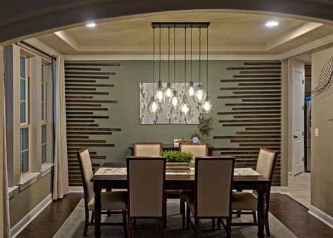 Rustic Dining Room Accent Wall, Dining Area Accent Wall Ideas, Modern Wood Accent Wall Dining Room, Wood Slat Accent Wall Dining Room, Dining Room Slat Wall, Wood Slat Wall Dining Room, Slat Wall Dining Room, Wood Slate Accent Wall, Wood Slats Accent Wall