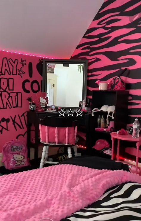 Monster High Bedroom Aesthetic, Mc Bling Room, Mcbling Room Ideas, Mcbling Room Aesthetic, Mcbling Bedrooms, Pink Y2k Bedroom, Trashy Room, Y2k Furniture, Trashy Y2k Room