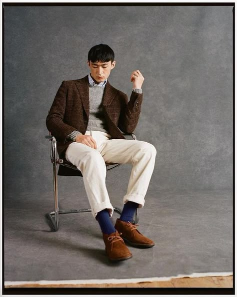 Men Streetstyle, Fit Board, Preppy Men, Cream Pants, Ivy League Style, Brown Suits, Mens Outfit Inspiration, Men Formal, East Germany