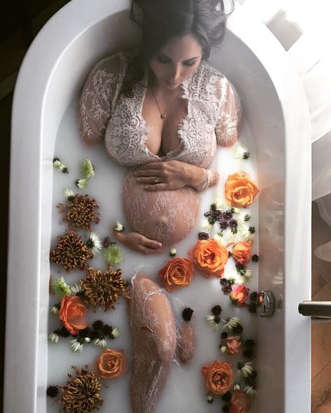 My "milk bath" maternity shoot Bath Maternity Shoot, Milk Bath Photos, Milk Bath Maternity, Milk Bath Photography, Bath Photography, Maternity Photography Couples, Maternity Photoshoot Poses, Fall Maternity, Maternity Photography Poses