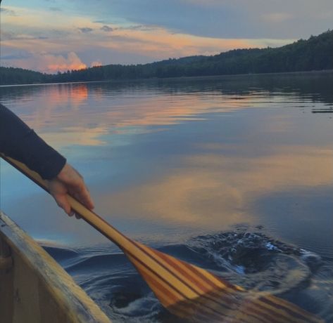 #summer #canoeing #sunset #aesthetic Canoe Aesthetic, Canoeing Aesthetic, Sunset Aesthetic, Canoeing, Florianopolis, Canoes