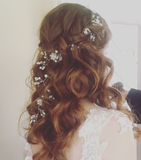 Wedding Hairs, Bridal Hair Half Up, Half Up Wedding, Half Up Wedding Hair, Birthday Hair, Long Hair Wedding Styles, Wedding Hairstyles Half Up Half Down, Wedding Hair Flowers, Bridal Hair Vine