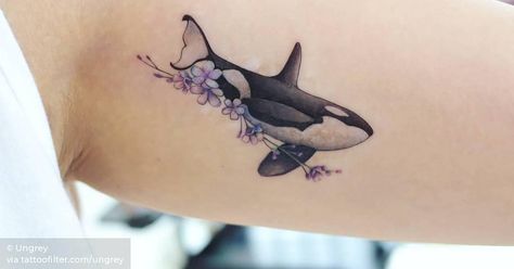 Killer Whale Tattoo, Targaryen Tattoo, Orca Tattoo, Whale Tattoo, Tattoos To Cover Scars, Whale Tattoos, Orca Whale, 4 Tattoo, R Tattoo