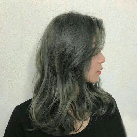 Olive Hair Color Ash, Green Hair Color, Olive Hair, Korean Hair Color, Ash Hair Color, Hair Color Streaks, Hair Color Chart, Asian Short Hair, Shot Hair Styles