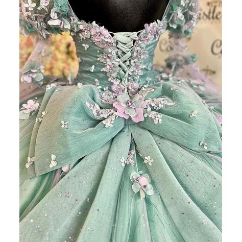 Fairy Ball Gown, Blue Quinceanera Dresses, Blue Quinceanera, Quinceanera Dresses Blue, Flora Dress, Modest Prom, Plus Size Prom, Wedding Dresses With Flowers, Wedding Flower Girl Dresses