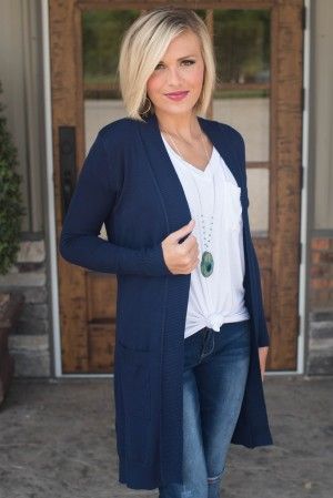 Long Blue Cardigan Outfit, Navy Sweater Outfit, Blue Cardigan Outfit, Teachers Outfits, Cardigan Outfit Spring, Cardigan Fall Outfit, Midlife Fashion, Kimono Outfits, Glamour Farms