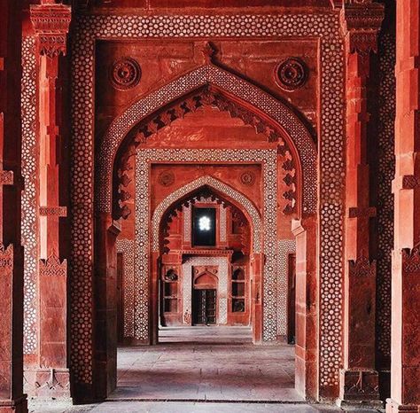 Fatehpur Sikri, Veranda Magazine, India Travel Guide, Mughal Architecture, Mughal Empire, Indian Architecture, Travel Spots, Conde Nast Traveler, India Travel