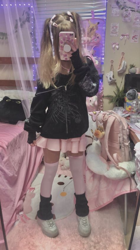 Cutegore Outfits, Kawaiikei Outfits, Cute Core Outfit Pink, Kawaiicore Winter Outfits, Kawaii Core Outfit, Cutecore Outfit, Pink Harajuku Aesthetic Cute Outfits, Pink Fairy Kei Mini Skirt, Kawaii Outfit Ideas