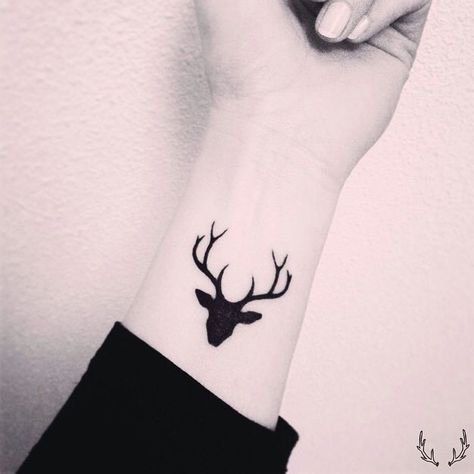 Simple Deer Tattoo, Symetric Tattoo, Tattoo Deer, Antler Tattoos, Deer Head Tattoo, Deer Tattoo Designs, Hirsch Silhouette, Stag Tattoo, Hirsch Tattoo