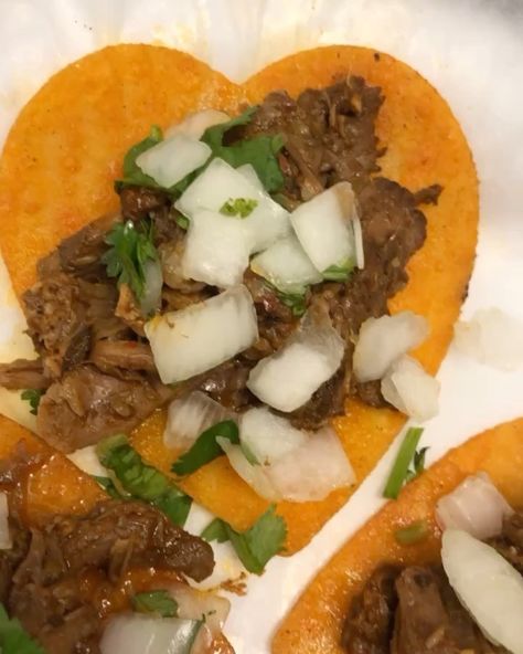 Heart Shaped Tacos, Heart Tacos, Mini Tacos, Instead Of Flowers, Taco Tuesday, Fitness Diet, Heart Shape, Diet Recipes, Phoenix