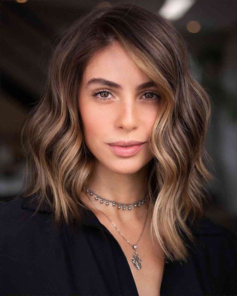 Asymmetrical Lob, Shoulder Length Wavy Hair, Balayage Blond, Textured Haircut, Oval Face Haircuts, Oval Face Hairstyles, Cute Hairstyles For Medium Hair, Oval Face, Soft Autumn