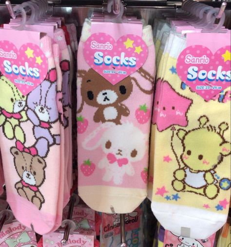 Charmmy Kitty, Kawaii Core, Pretty Princess, Rilakkuma, Kawaii Clothes, What’s Going On, Ribbon Slides, Pink Aesthetic, Cute Icons