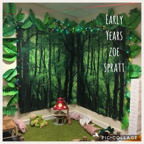 Early Years Role play area - enchanted forest Enchanted Forest Classroom Decorations, Forest Reading Corner, Fairy Classroom Theme, Enchanted Forest Classroom Theme, Forest Classroom Theme, Enchanted Forest Classroom, Forest Theme Classroom, Enchanted Forest Book, Forest Play