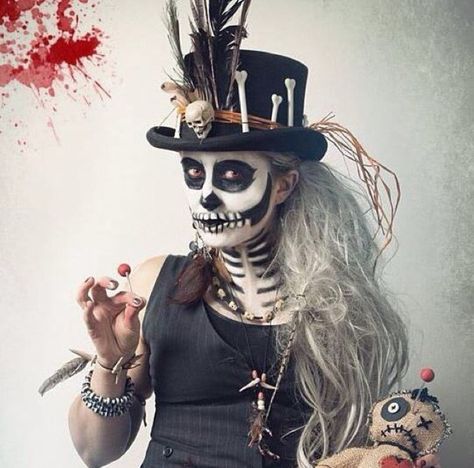 Voodoo King makeup/cosplay Voodoo King Makeup, Halloween Costumes Dreadlocks, Voodoo Makeup Woman, Voodoo Makeup, 2024 Costumes, Skull Face Makeup, Dreadlocks Diy, Tiki Theme, Halloween Maquillaje