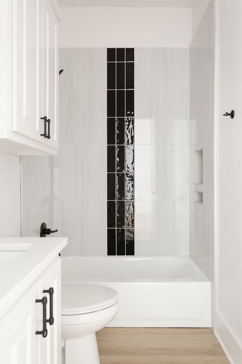 White Tub Black Tile Surround, Black And White Bathtub Tile, White Tile Shower, White Subway Tile Bathroom, Tile Tub Surround, Striped Tile, Bathtub Tile, Subway Tiles Bathroom, White Tub