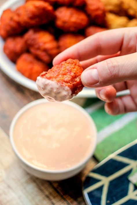 Sriracha Ranch Dip is perfect for game day or anytime really! Cool, creamy, and a little kick - it makes the best dip ever! Onion Pedals, Outback Bloomin Onion, Sriracha Ranch, Best Dip Ever, Onion Petals, Best Dip, Vegetarian Nachos, Bloomin Onion, Superhero Stories