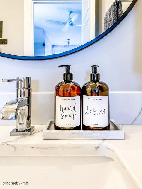 Hand soap and lotion bottles perfect for a modern small bathroom Hand Soap Container, Hand Soap And Lotion Dispenser, Bathroom Hand Soap Display, Hand Wash And Lotion Set, Bathroom Soap Display, Hand Soap And Lotion Set, Manifestation List, Modern Small Bathroom, Cream Bathroom