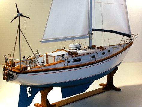 Sailboat Restoration, Age Of Sail, Sailboat Model, Model Sailboats, Toy Sailboat, Model Boats Building, Model Sailing Ships, Sailboat Plans, Classic Sailboat