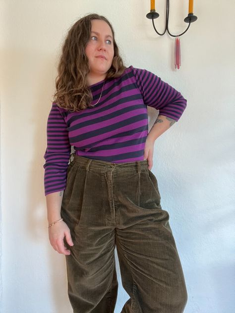 Casual midsize outfit idea corduroy trousers striped tee Pants Midsize, Midsize Outfit Ideas, Alberta Rose, Midsize Outfit, Dressing Ideas, Midsize Outfits, Midsize Fashion, Corduroy Trousers, Little Outfits