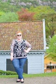 What to Pack for Norway and Iceland in the Spring: tips for a mix and match capsule wardrobe for exploring the city and country around Bergen and Reykjavik. #norway #iceland #bergen #reykjavik #whattowear #capsulewardrobe #travelwardrobe #whattopack Norway Outfit, Plus Size Minimalist Wardrobe, Scandinavian Travel, With Wonder And Whimsy, Minimalist Wardrobe Capsule, Wonder And Whimsy, Visiting Paris, Plus Size Inspiration, Mom Wardrobe