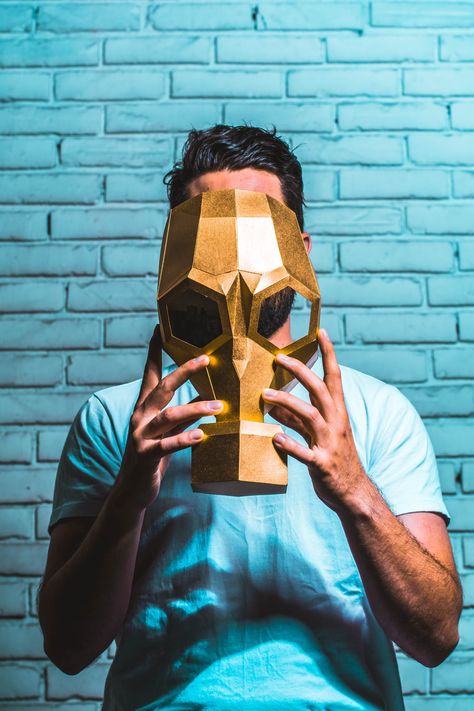 Thanks to @SearchOrtiz for making this photo available freely on @unsplash 🎁 Painted Mask, Halloween Office Party, Halloween Office, Office Party Decorations, Free High Resolution Photos, Portrait Pictures, Portrait Images, Best Perfume, Download Free Images