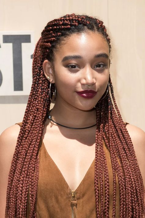 Copper Hair: Amandla Stenberg. Plum-tinted copper braids. Click through for 25 copper hair color ideas. #copperhair #copperhairideas #redhair #haircolorideas #braids Copper Box Braids, Braids Copper, Copper Braids, Braiding Hair Styles, Color Cycle, Kali Picture, Winter Hair Color Trends, Sarah Snyder, Black Hair Wigs