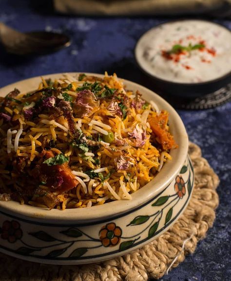 [New] The 10 Best Food Today (with Pictures) #Food Veg Biryani Photography, Biryani Aesthetic, Mandi Food, Pot Painting Ideas Creative, Vegetarian Biryani, Pot Painting Ideas, Indian King, Indian Food Photography, Romantic Breakfast