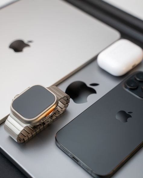 EDC What colour is your favourite? Here we’ve got Space Grey, Silver, Natural Titanium and Black Titanium all in one place. Personally I’ve always loved space grey or black but since getting the Apple Watch Ultra I’ve really grown to love the Natural Titanium 😅 #apple #tech #edc #appleproducts #flatlay #desksetup #deskinspo Desk Inspo, Apple Watch Ultra, Watch Ultra, Desk Setup, Apple Products, Apple Watch, All In One, Grey, Silver