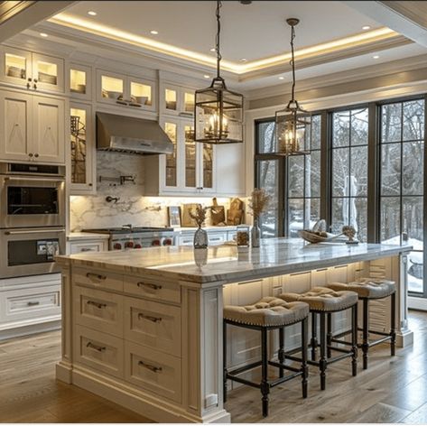 Homes In The Country, Big Spacious Kitchen, Rich People Kitchen, Stained Wood Island Kitchen, Kitchen Remodel With Island Open Concept, Dream Home Design Kitchen, Italian House Kitchen, Traditional House Kitchen, Big Kitchen Aesthetic