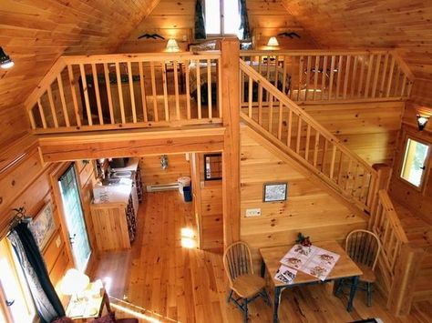 20X20 Cabin Interior - Bing Images Log Cabin With Loft, Cabin Loft Bedroom, Log Cabin Loft, Cabin With Loft, Loft Cabin, Cabin Plans With Loft, Loft Designs, Log Cabin Floor Plans, Cabin Loft