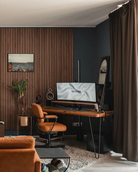 Designer Desk Workspaces, Office Music Room, Desk Setup Ideas, Studio Room Design, Home Office Furniture Design, Hiasan Dalaman Rumah, Reka Bentuk Dalaman, Music Bedroom, Home Music Rooms