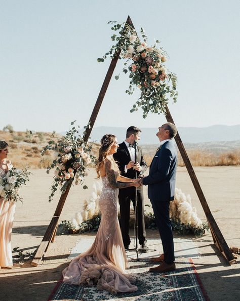 Boho Eucalyptus Triangle Wedding Arch with Roses   #wedding #weddingideas #weddingarches #weddingdecor #weddingdecoration #boho #bohoweddings Wedding Arches Outdoors, Wedding Alters, Pampas Gras, Ceremony Arch, Desert Wedding, Outdoor Wedding Ceremony, Wedding Guide, Wedding Frames, Ranch Wedding