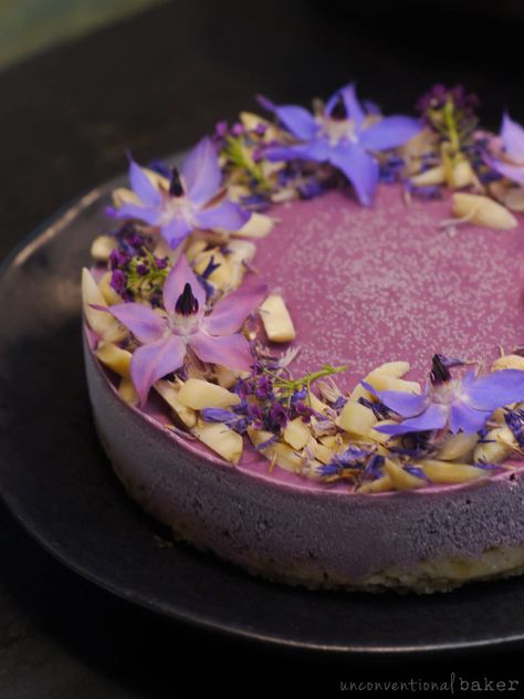 vegan cake with purple sweet potato flour Raw Vegan Cheesecake, Sweet Potato Flour, Sweet Potato Powder, Purple Sweet Potato, Sweet Potato Cake, Plant Based Desserts, Potato Flour, Purple Potatoes, Raw Cake