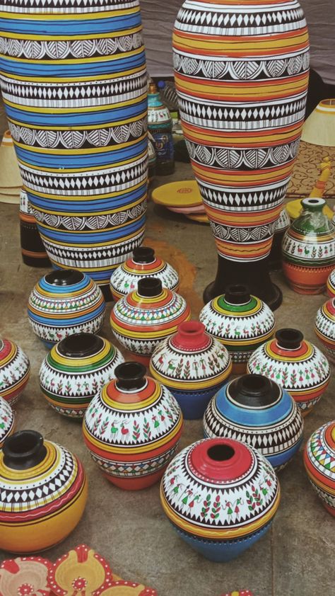 Painting On Pots, Painting On Pot, Warli Painting, Flower Pot Art, Simple Makeup Tips, Ancient Paintings, Painted Pottery, Painted Flower Pots, Bottle Painting