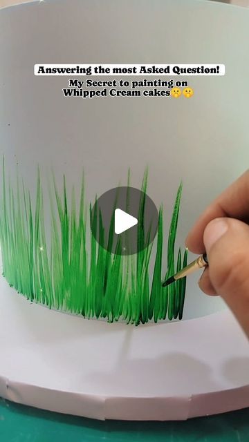 Piping Grass On Cake, Painting On Fondant, Grass Cake, Whipped Cream Cakes, Real Painting, Grass Painting, Watercolor Cake, Cream Cakes, What To Use