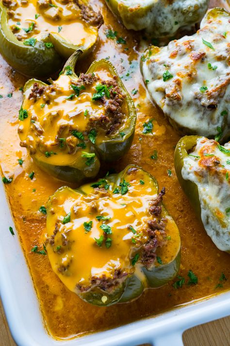 Philly Cheesesteak Stuffed Peppers Classic Stuffed Peppers Recipe, Philly Cheesesteak Stuffed Peppers, Chicken Philly Cheesesteak, Low Carb Stuffed Peppers, Philly Cheesesteaks, Cheesesteak Stuffed Peppers, Philly Cheese Steak Recipe, Keto Stuffed Peppers, Easy Stuffed Peppers