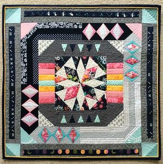 Round Robin Quilt Ideas Patterns, Round Quilt Patterns, Round Robin Quilts, Round Robin Quilt Ideas, Quirky Quilts, Medallion Quilts, Jen Kingwell, Quilt Borders, Border Ideas