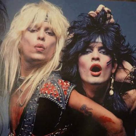 Tommy Lee Motley Crue, Hair Metal Bands, Mick Mars, Vince Neil, Motley Crüe, 80s Bands, Nikki Sixx, Glam Metal, Tommy Lee