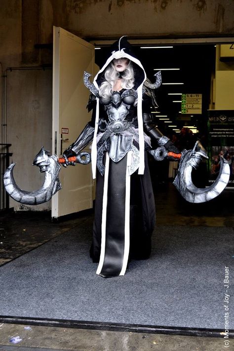 mathael Armor Character Design, Diablo Cosplay, Kamui Cosplay, Epic Costumes, Cosplay Convention, Cosplay Armor, Anime Fandom, Best Cosplay, Cosplay Outfits