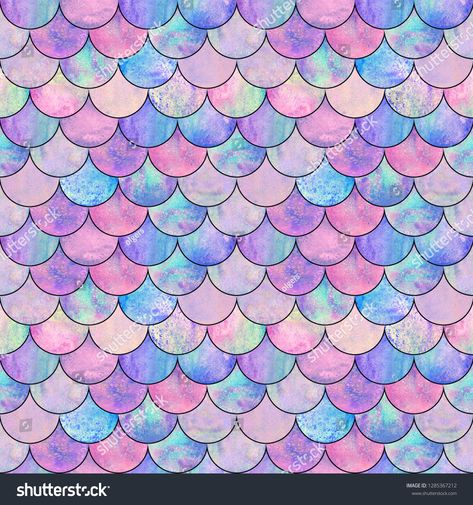 Mermaid fish scale wave japanese magic seamless pattern. Watercolor hand drawn bright colorful background with black contour. Watercolour scales shaped texture. Print for textile, wallpaper, wrapping. Royalty free image illustration Wave Japanese, Mermaid Background, Fish Mermaid, Mermaid Bedding, Mermaid Wallpapers, Bronze Art, Best Duvet Covers, Mermaid Gifts, Mermaid Theme