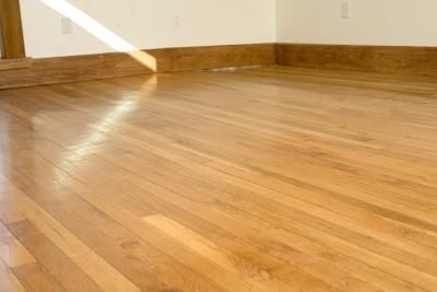 How to Use Mineral Spirits to Remove Old Wax on Wooden Floors Types Of Hardwood Floors, Remove Water Stains, Types Of Wood Flooring, Installing Hardwood Floors, Wood Floors Wide Plank, Oak Hardwood Flooring, Wood Laminate Flooring, Oak Hardwood, Engineered Hardwood Flooring