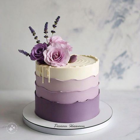 Ombre Pink Birthday Cake, Lavender Cakes Birthday, Pink Ombre Cake Ideas, Purple Themed Birthday Cake, Ombre Purple Cake, Ombre Cake Ideas, Purple Baby Shower Cake, Purple Ombre Cake, Pink Ombre Cake