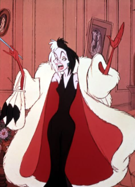 (BOM) Cruella De Vil, 1961 Cruella Deville Costume, Karneval Diy, Disney Villain Costumes, Cruella Costume, Character Halloween Costumes, Villain Costumes, 101 Dalmations, Cruella Deville, Spooky Szn