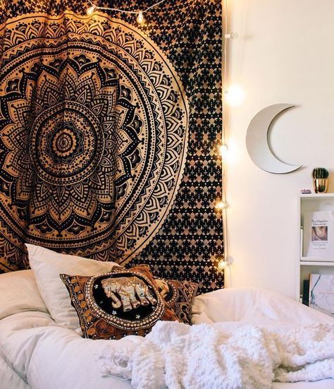 Black Gold Bedroom, Mandala Gold, Hippie Room, Trippy Tapestry, Tapestry Bedding, Gold Tapestry, Hippie Room Decor, Hippy Room, Tapestry Bedroom